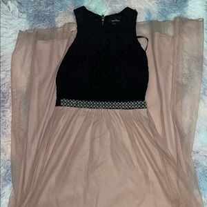 🌺Speechless Black & Nude Pink Prom Dress